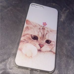 FREE‼️iPhone 8 Plus/7 Plus kitten/ cat/ kitty case